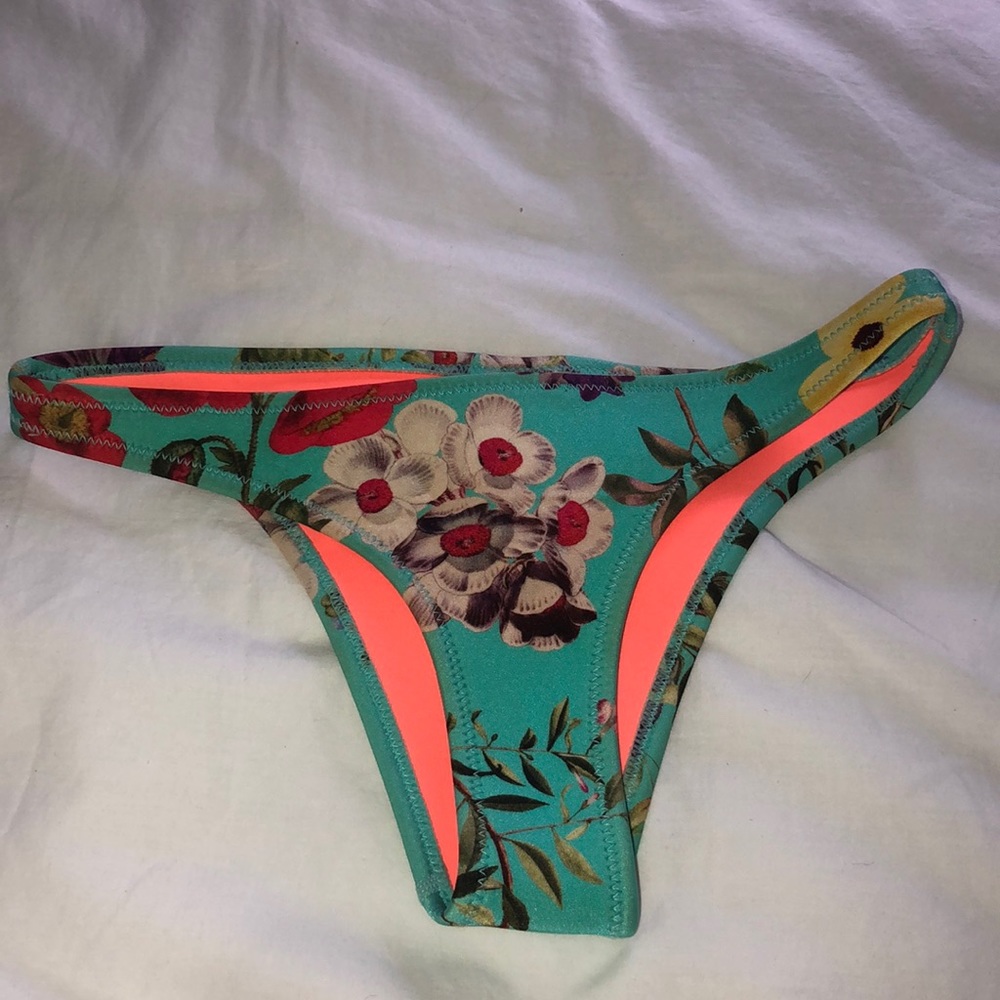 Triangl bikini bottoms